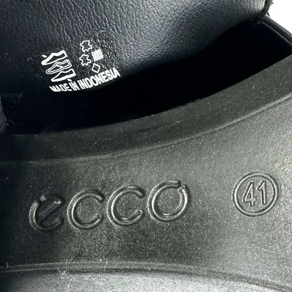 Ecco Black Ankle Boots Sz 10 Leather Padded Footbed Cuban Heel Almond Toe Bootie